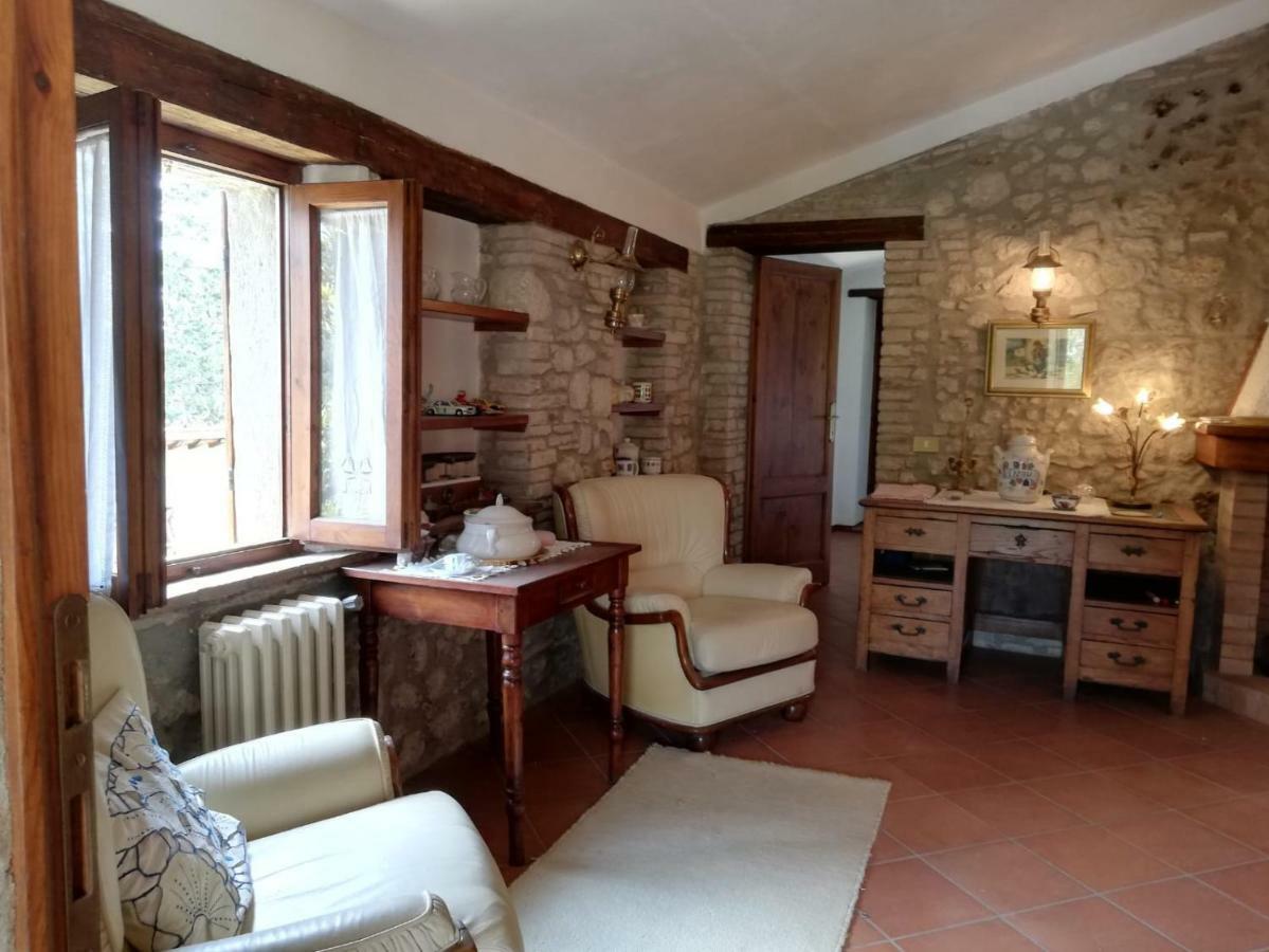 Il Fienile Nella Roccia Guest House Casole d'Elsa Luaran gambar