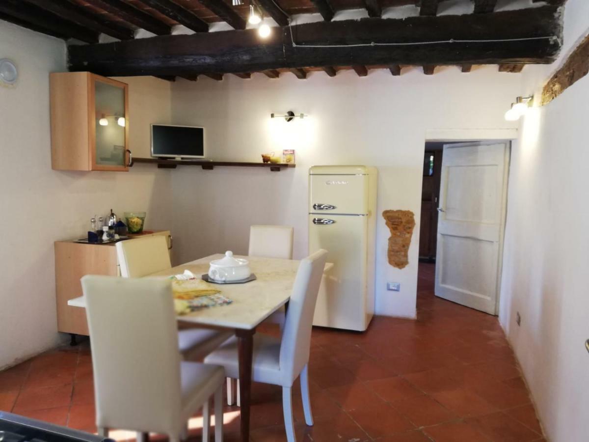 Il Fienile Nella Roccia Guest House Casole d'Elsa Luaran gambar